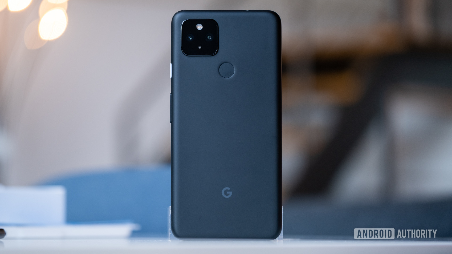 Google Pixel 4A 5G标准背部图像