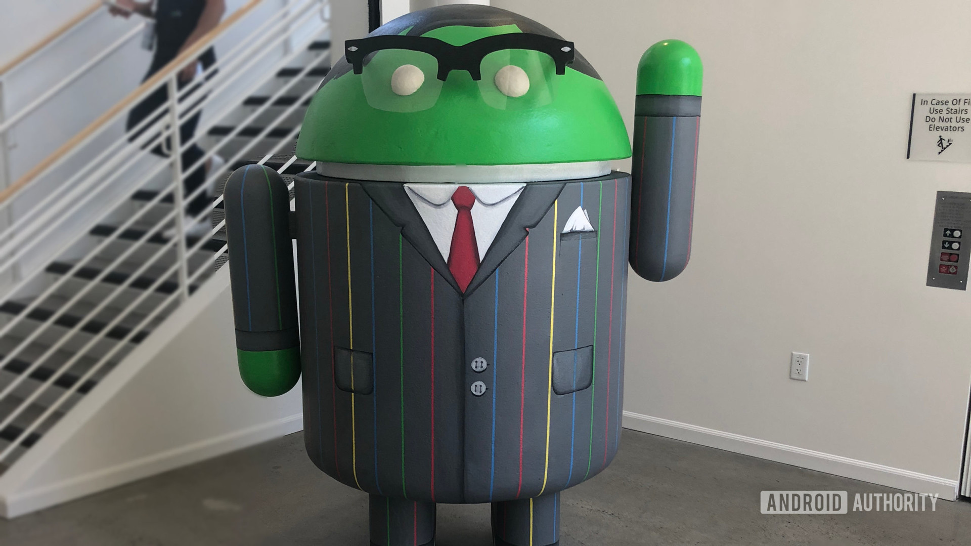 爱游戏刷手机版下载Google总部的Android雕像